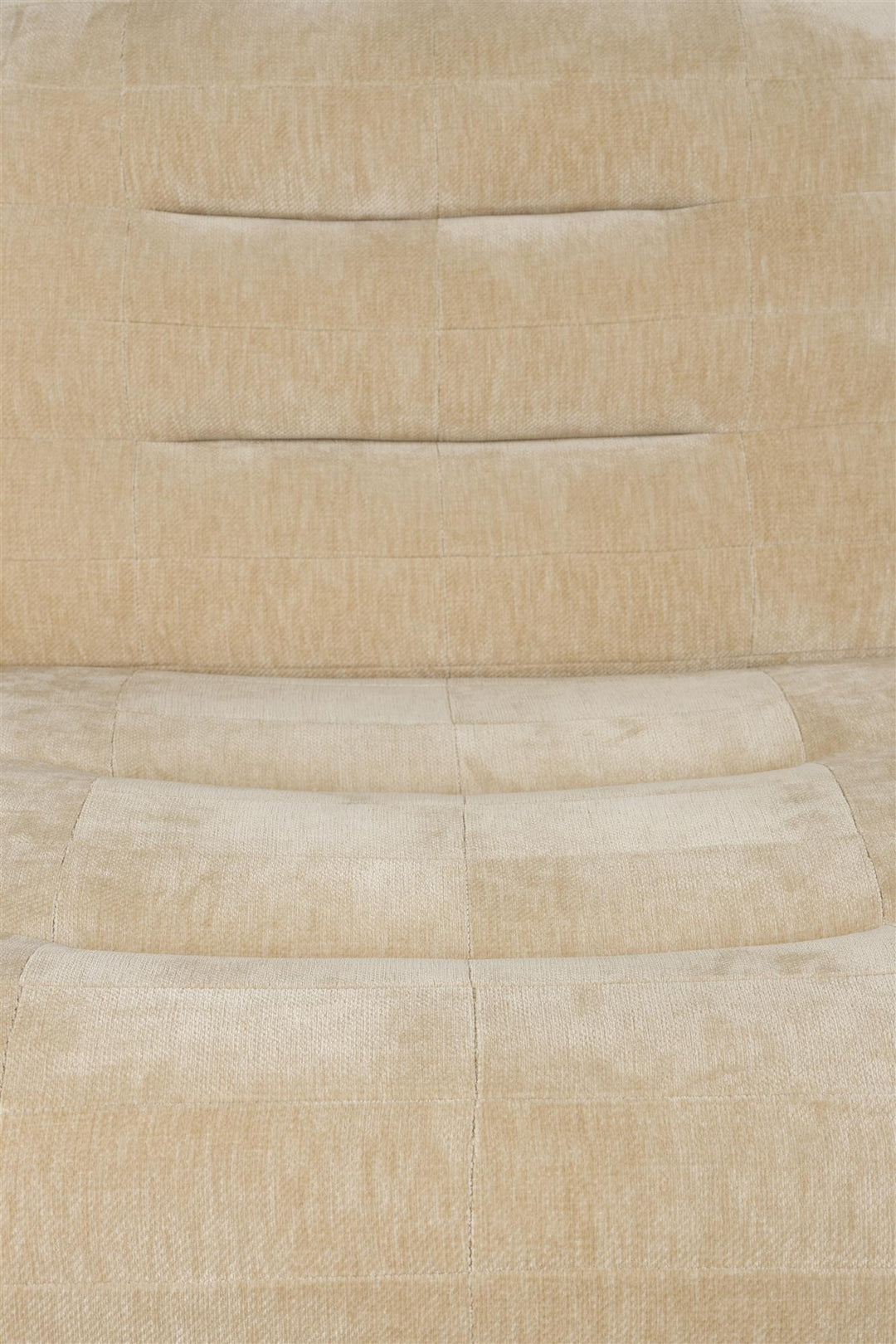 Lounge Chair Wyatt Velours Beige