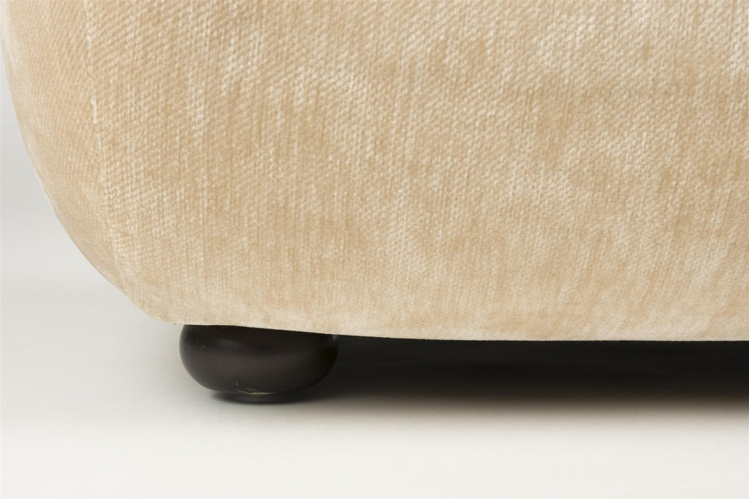 Lounge Chair Wyatt Velours Beige