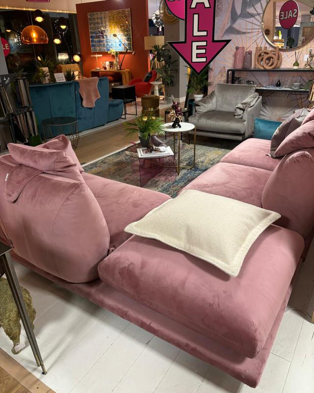 SALE EX DISPLAY CALIA ITALIA PRALIN SOFA