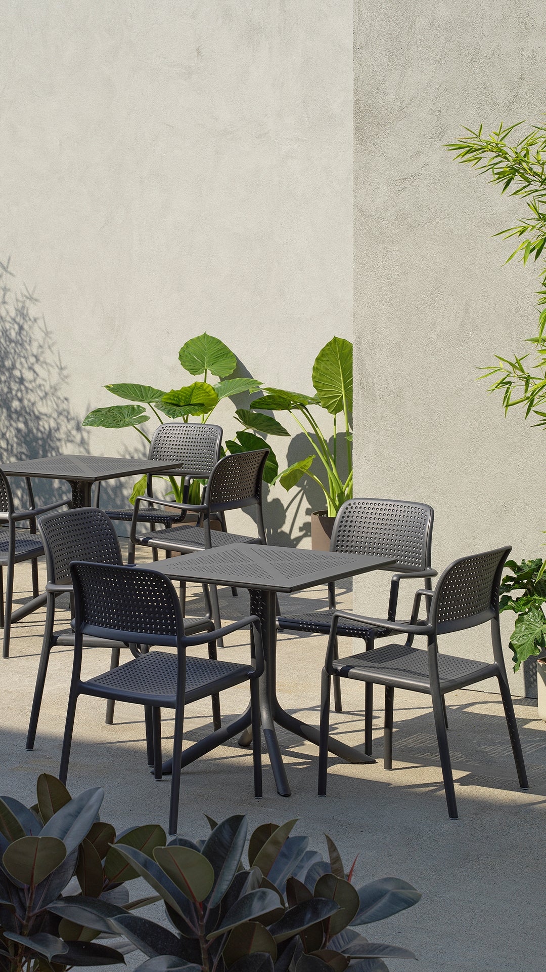 Clip X Outdoor Square Tables