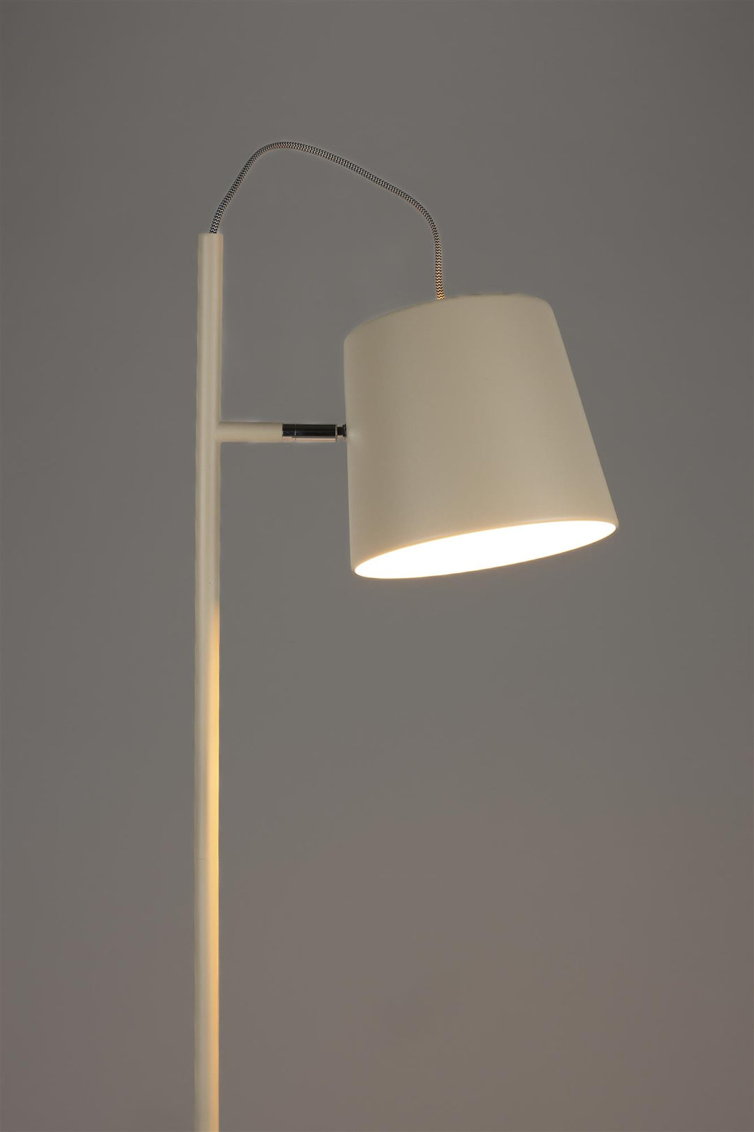 Beige Buckle Head Floor Lamp