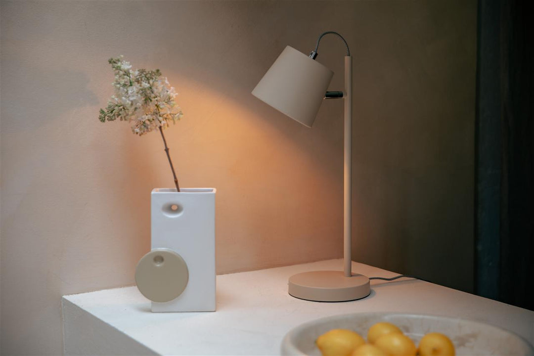 Beige Buckle Head Table Lamp