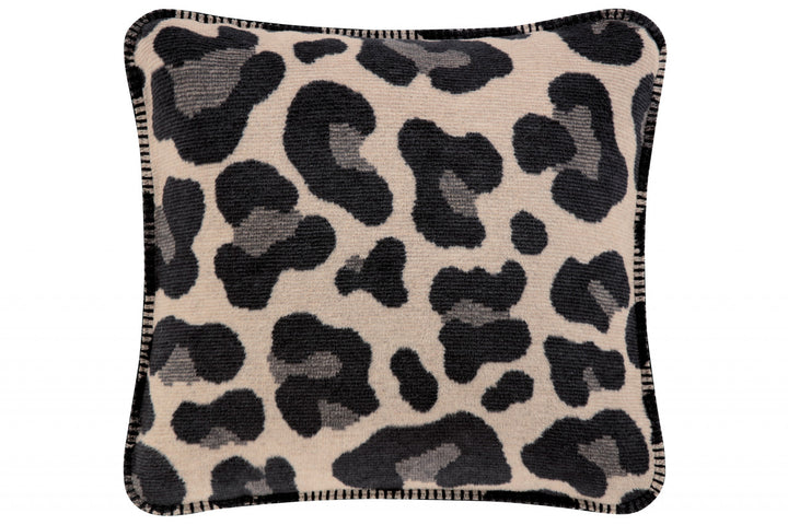 Leo Part Cushion