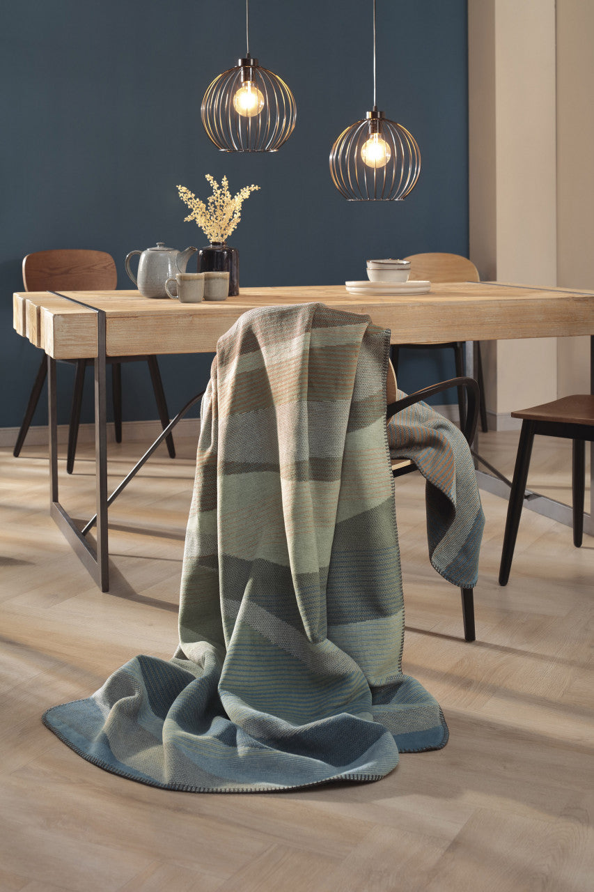 Nordic Flow Blanket