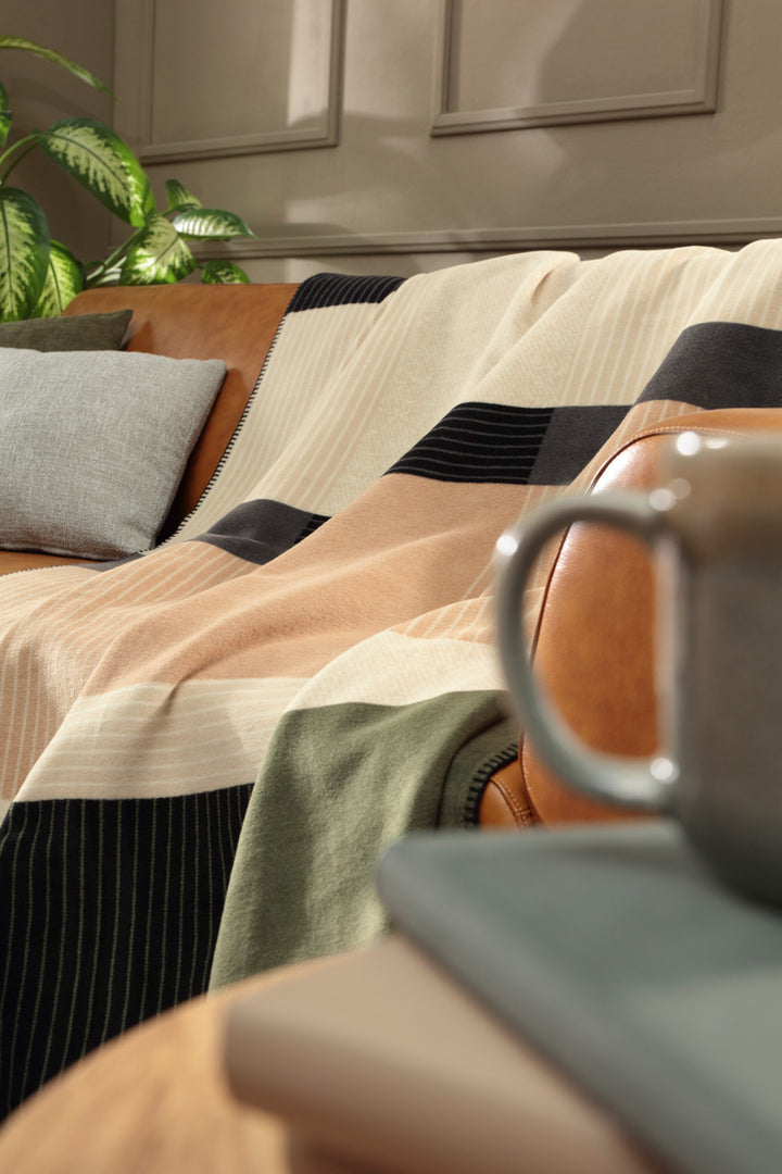 Land Check Blanket