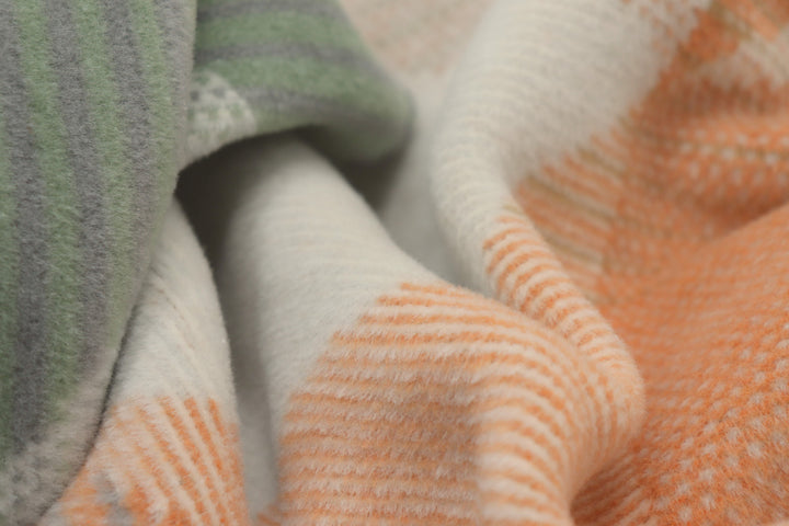 Shadeflow Blanket