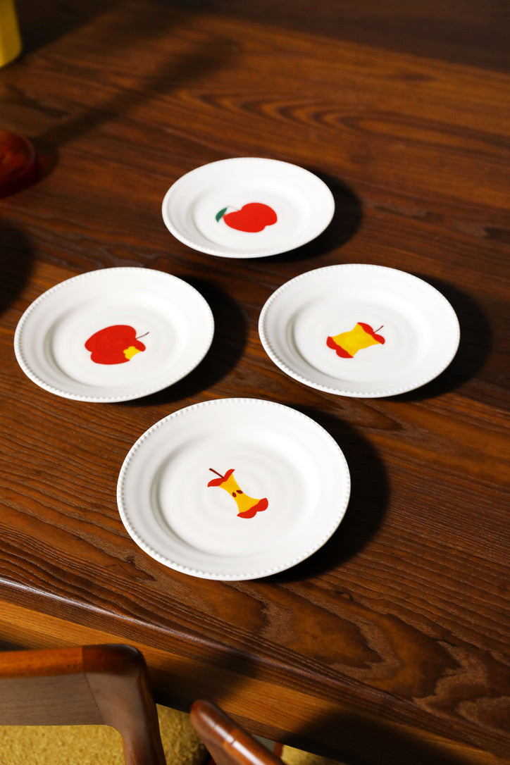 &amp;K Small Haines Plates Set