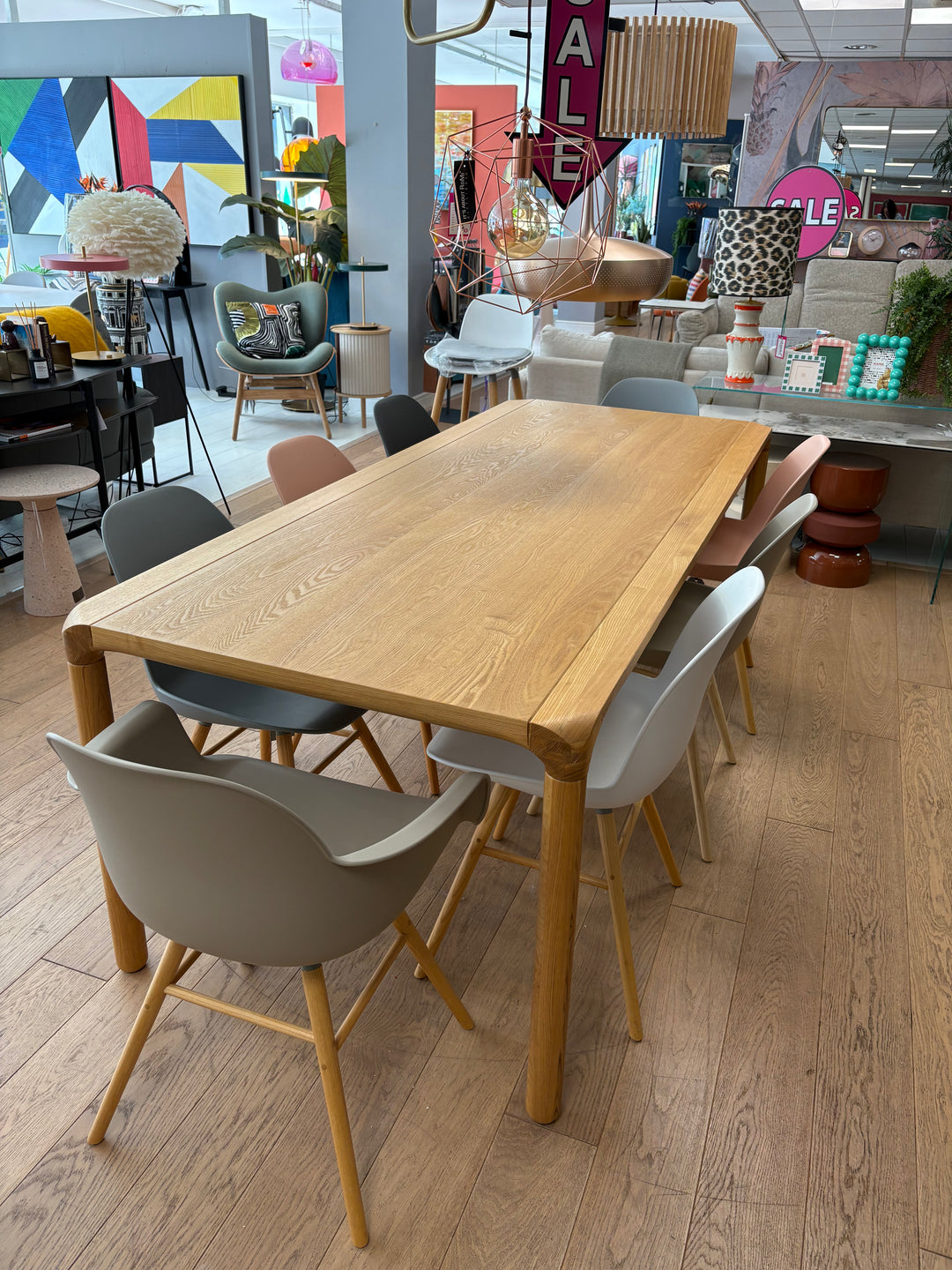 SALE Ex-Display Storm 8 Seater Table &amp; Albert Kuip Chairs Set