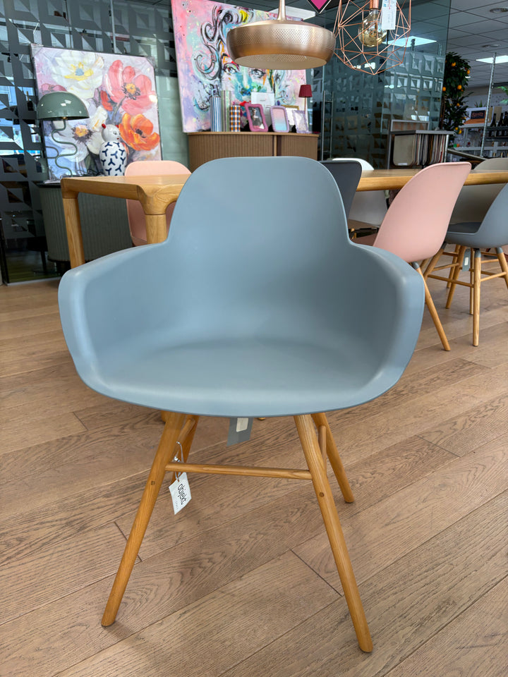 SALE Ex-Display Storm 8 Seater Table &amp; Albert Kuip Chairs Set