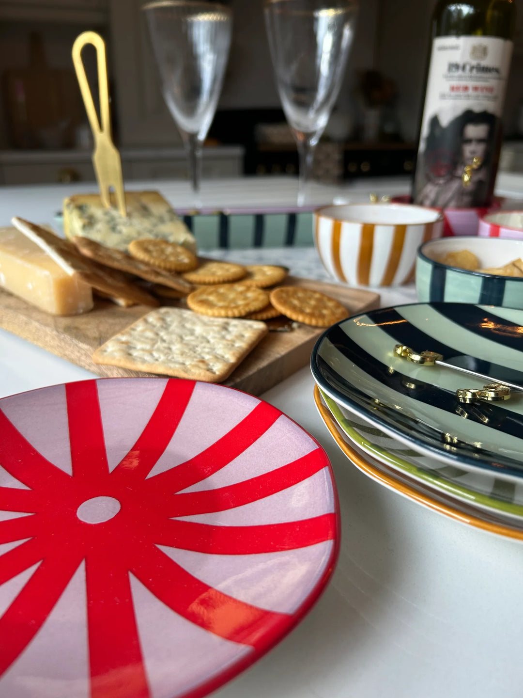 here's how The Marley Assorted Appetizer Plates Set