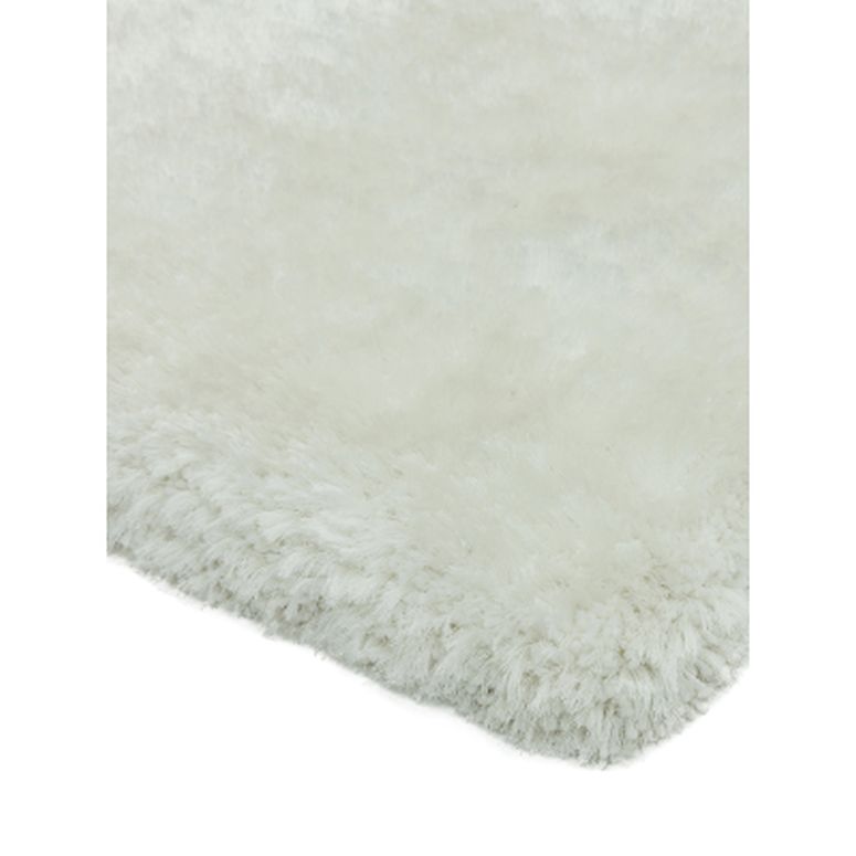 Plush White Runner & Rugs